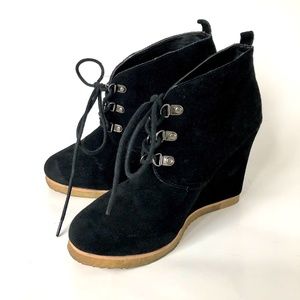 Steve Madden Tanngoo Suede Wedge Ankle Boot